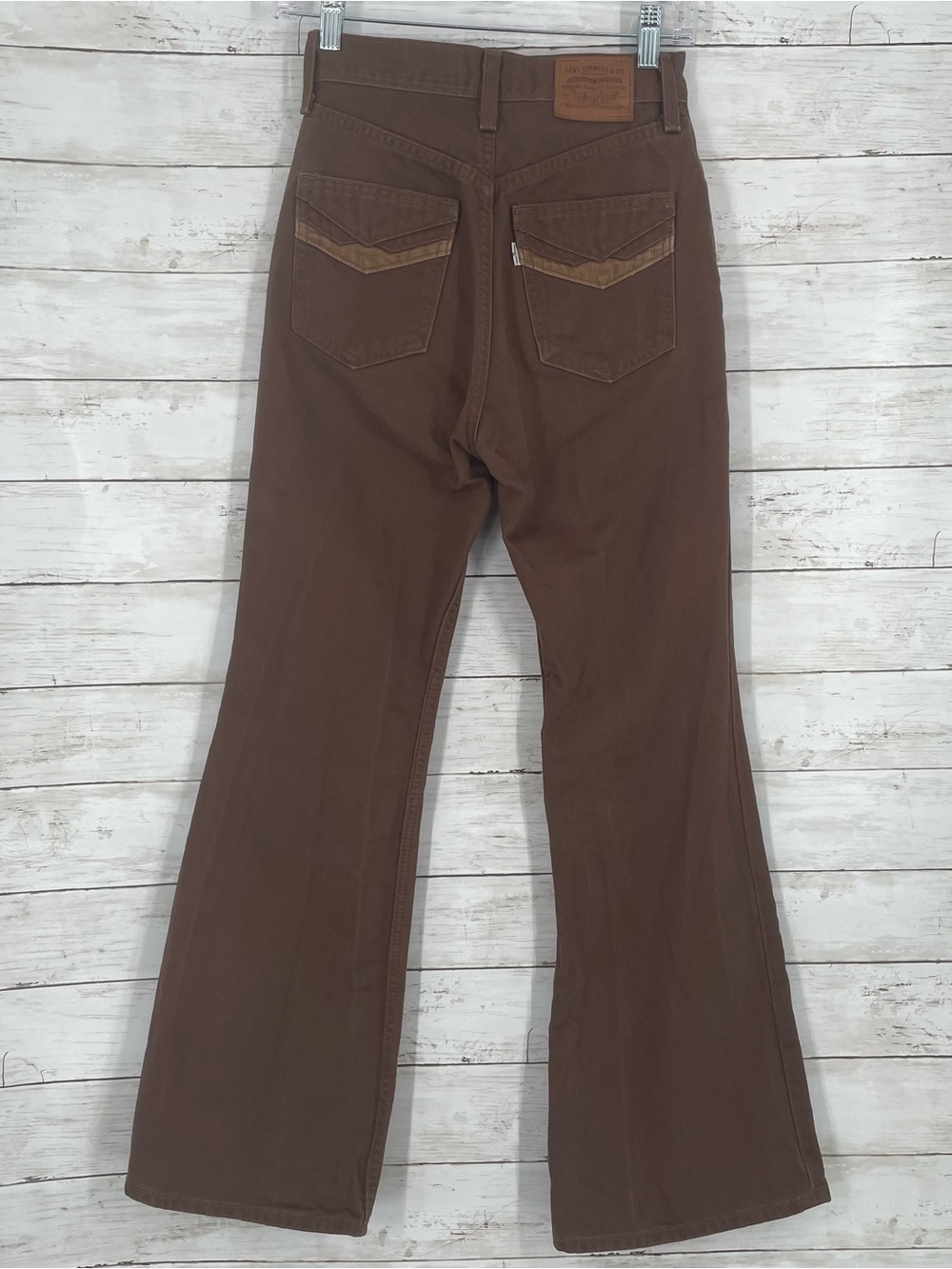Levi's Premium 70s High Flare Jeans Rich Brown High Rise Size 24 Accent Pockets - Picture 2 of 10